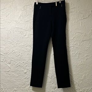 H&M Woman’s Black Ponte Suit Pants with Zip Pockets Size 2 BRAND NEW TAG